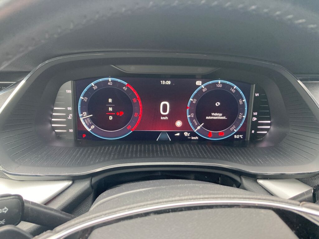 Skoda Octavia 2021 Metallinhohto Ruskea (beige)