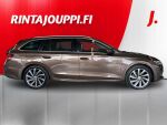 Skoda Octavia 2021 Metallinhohto Ruskea (beige)