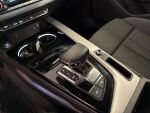 Audi A4 2021 Musta