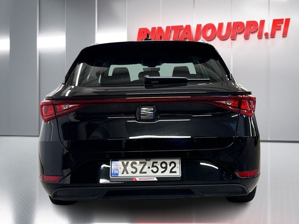 Seat Leon Sportstourer 2021 Musta