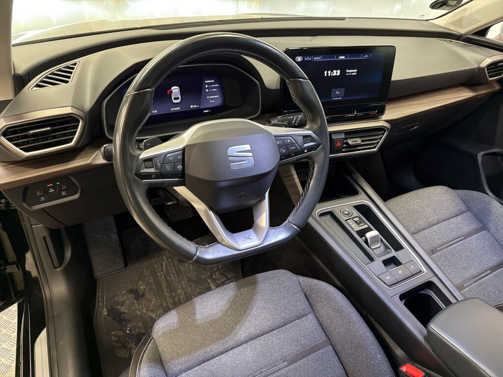 Seat Leon Sportstourer 2021 Musta