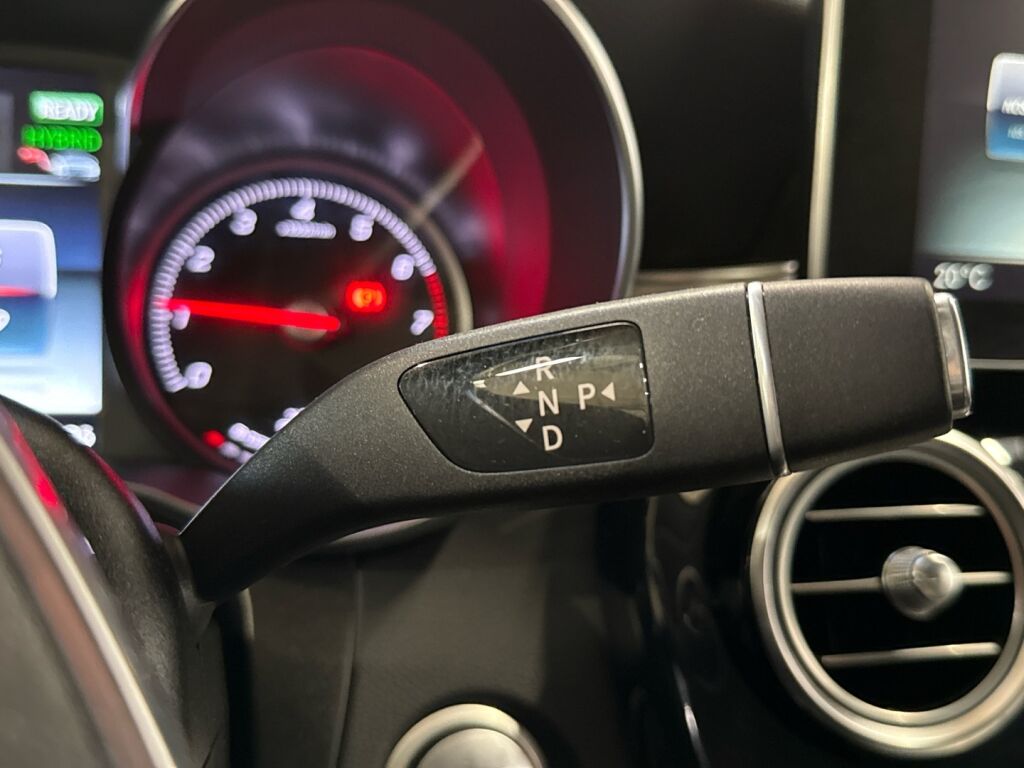 Mercedes-Benz GLC 2017 Musta