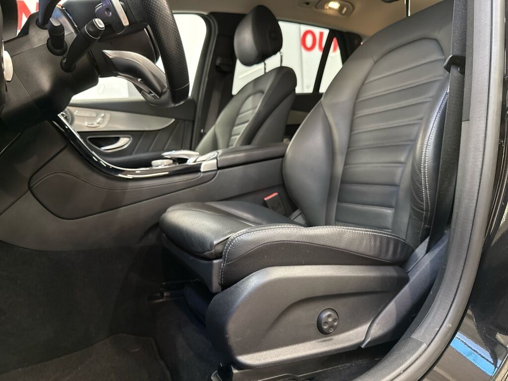 Mercedes-Benz GLC 2017 Musta
