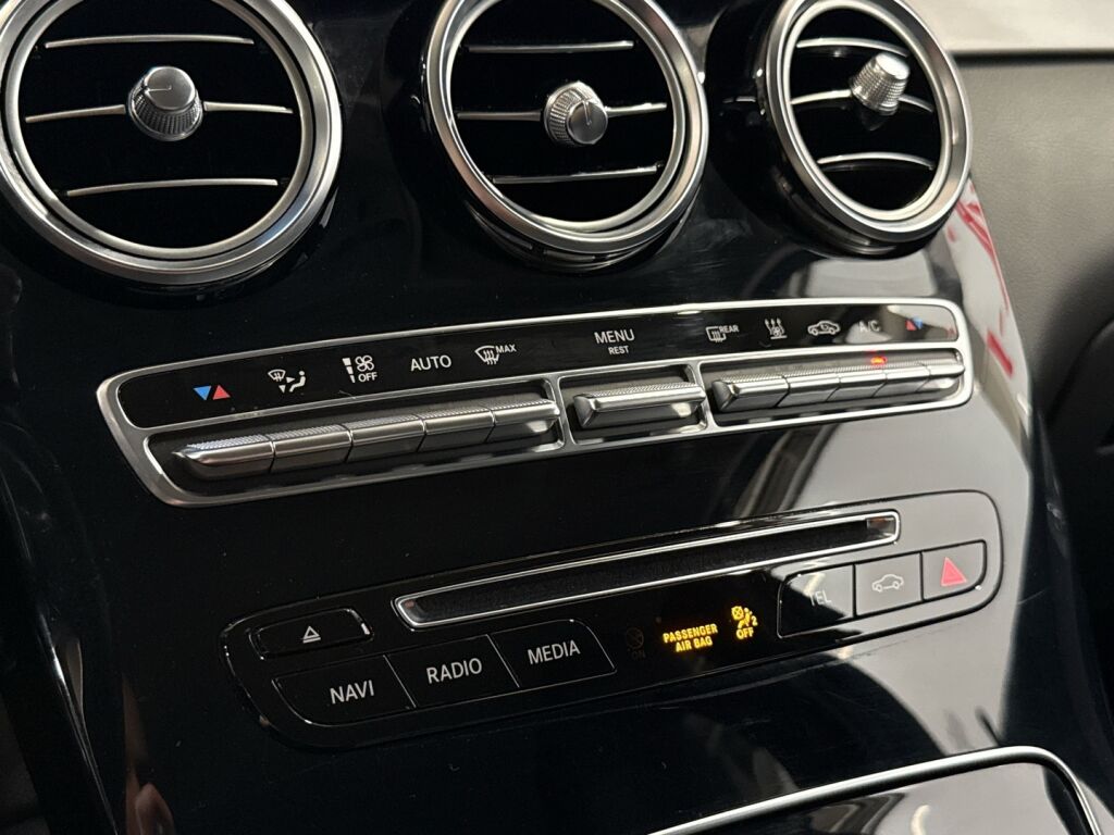 Mercedes-Benz GLC 2017 Musta