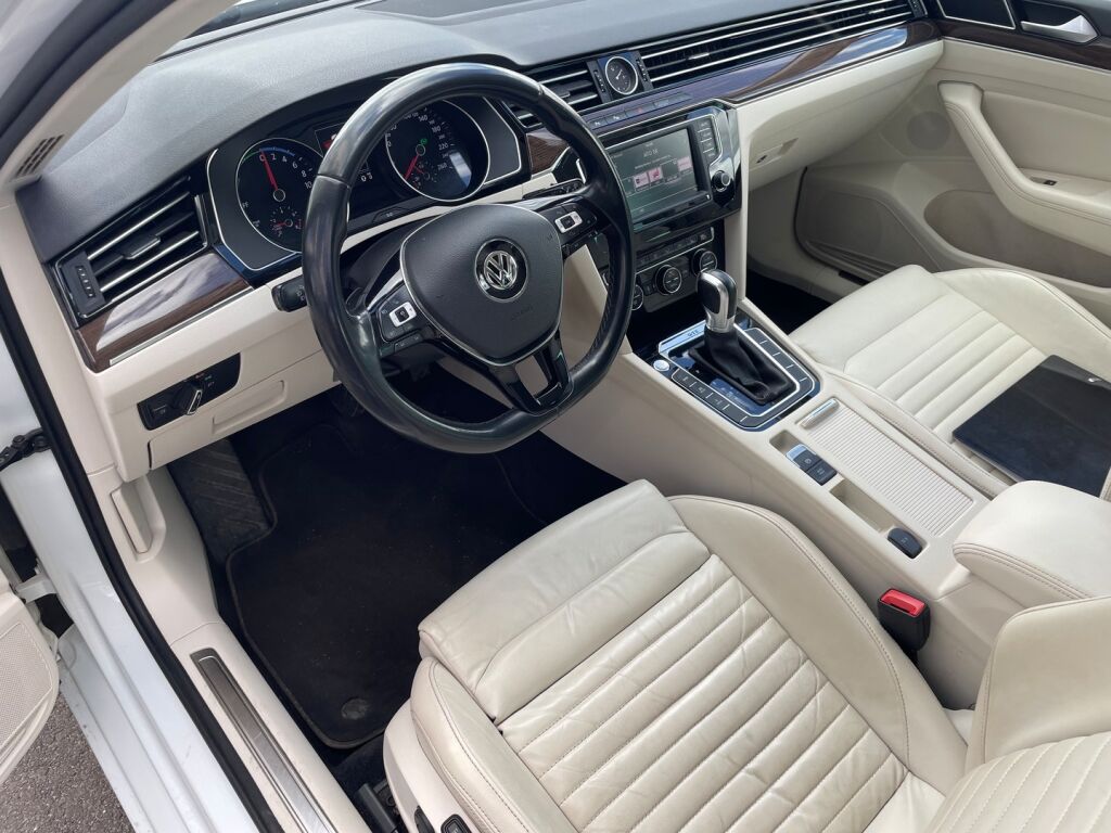 Volkswagen Passat 2017 Valkoinen