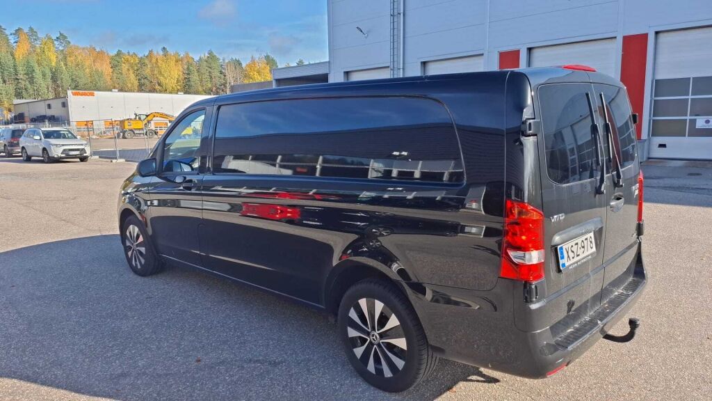 Mercedes-Benz Vito 2021 Musta