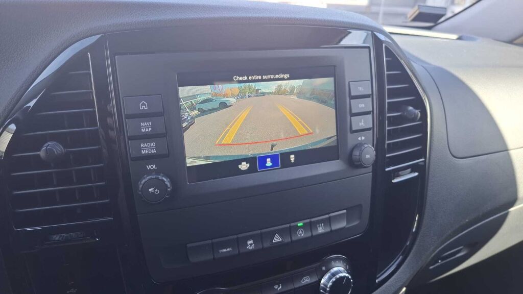 Mercedes-Benz Vito 2021 Musta
