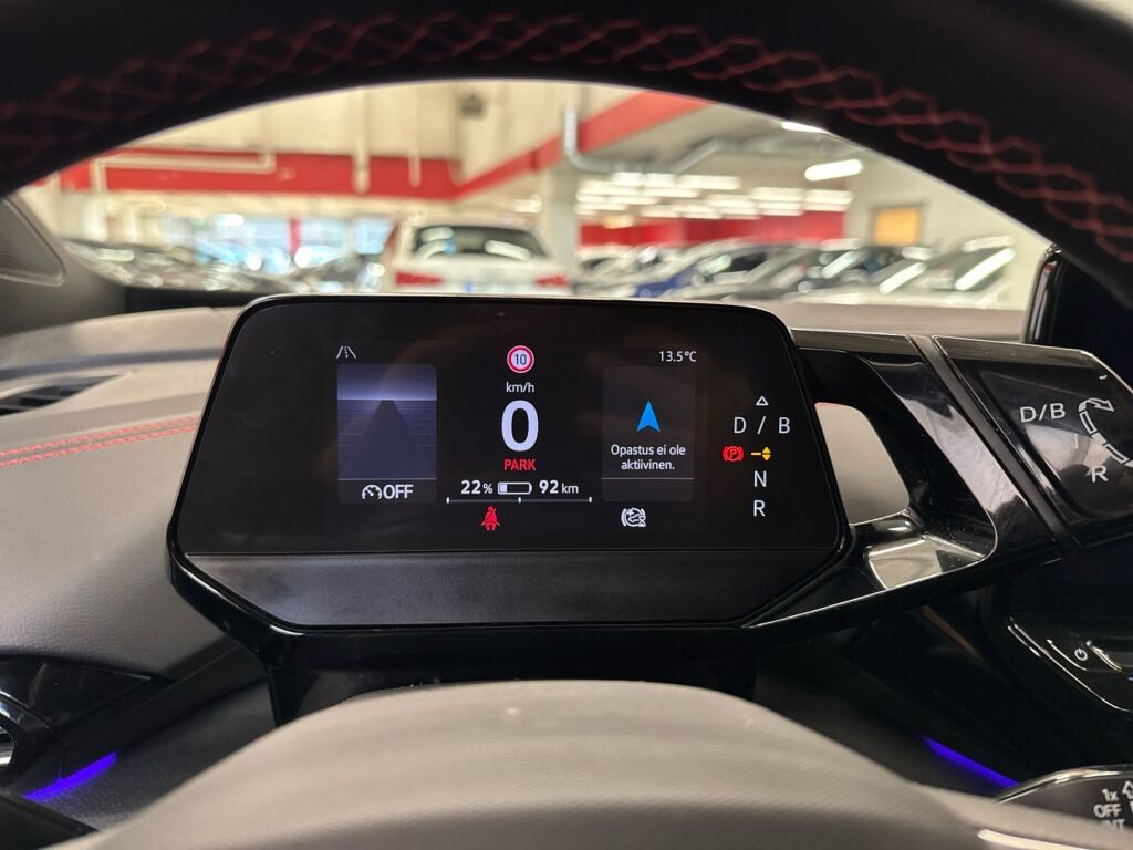 Volkswagen ID.5 2023 Valkoinen / Musta katto