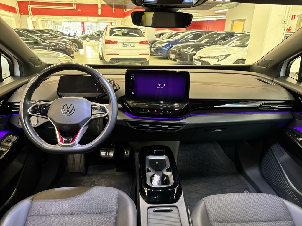 Volkswagen ID.5 2023 Valkoinen / Musta katto