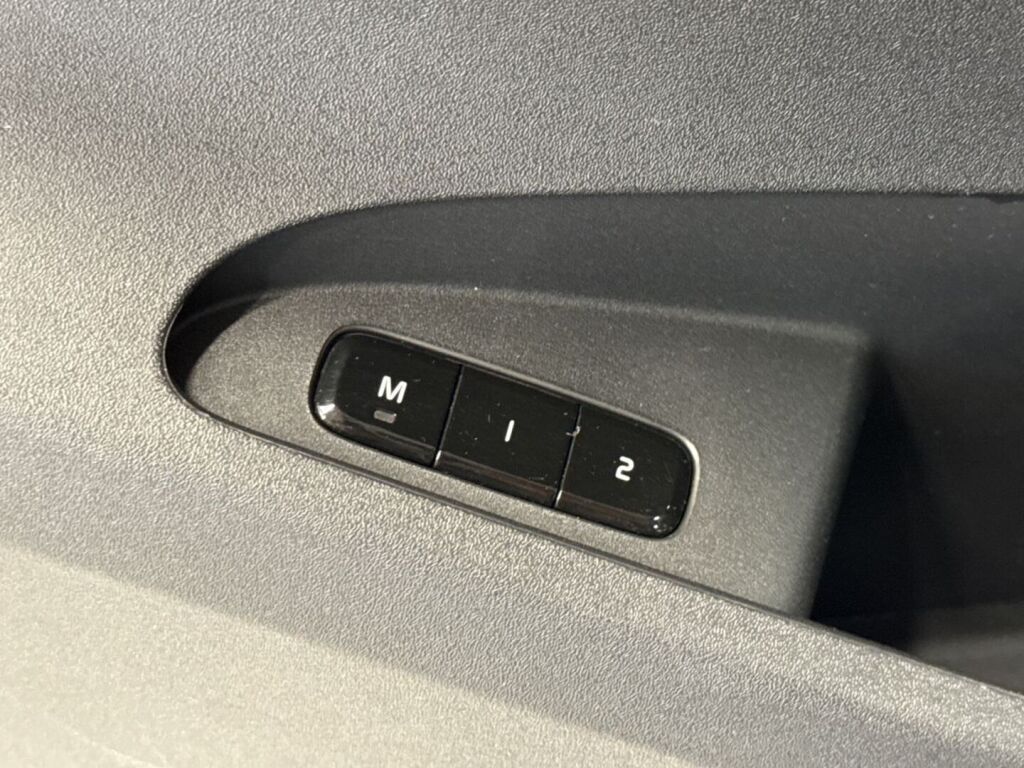 Polestar 2 2021 Valkoinen