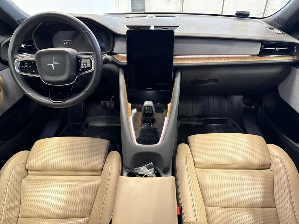Polestar 2 2021 Valkoinen