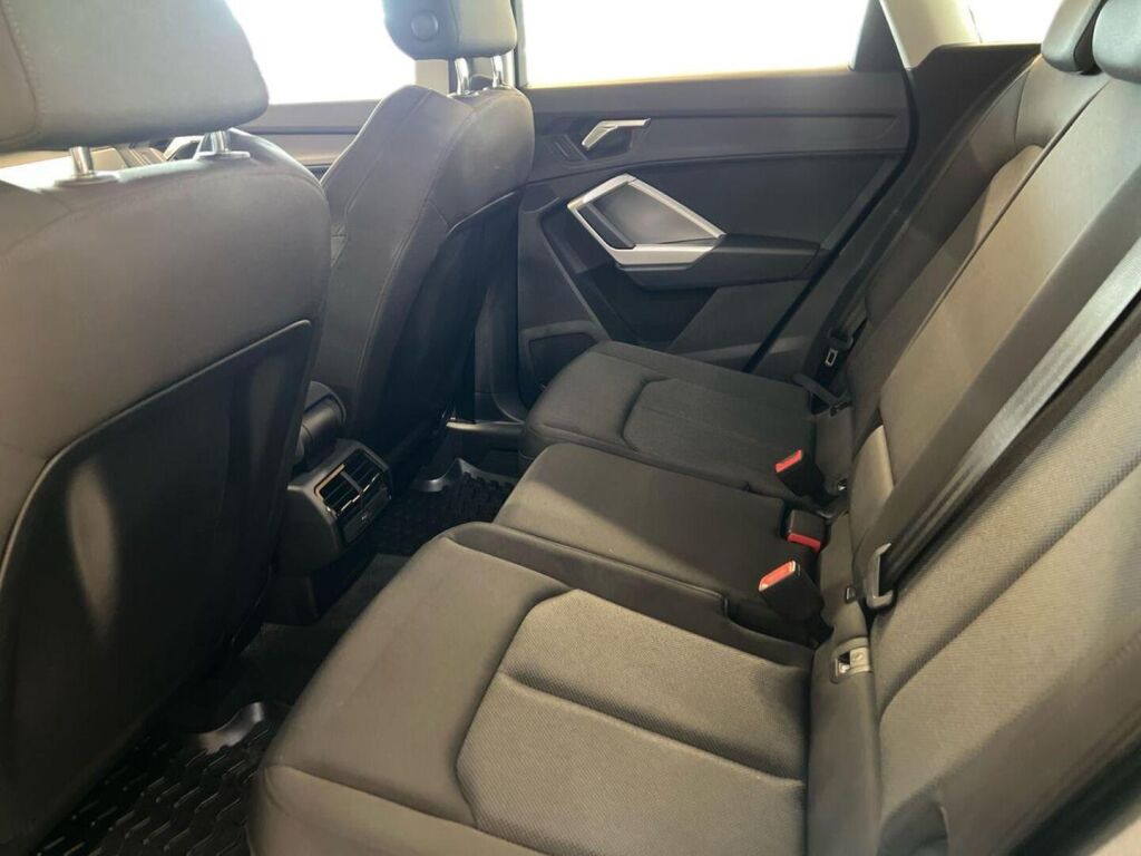 Audi Q3 2019 Valkoinen