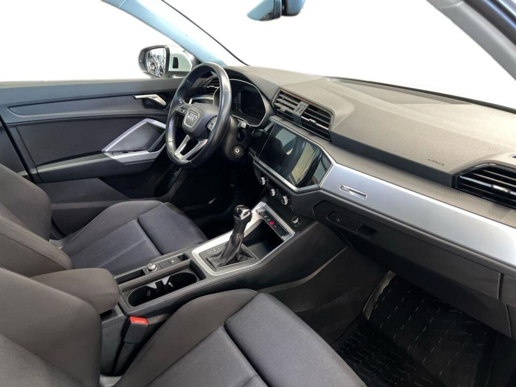 Audi Q3 2019 Valkoinen