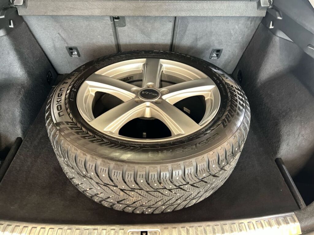 Audi Q3 2019 Valkoinen