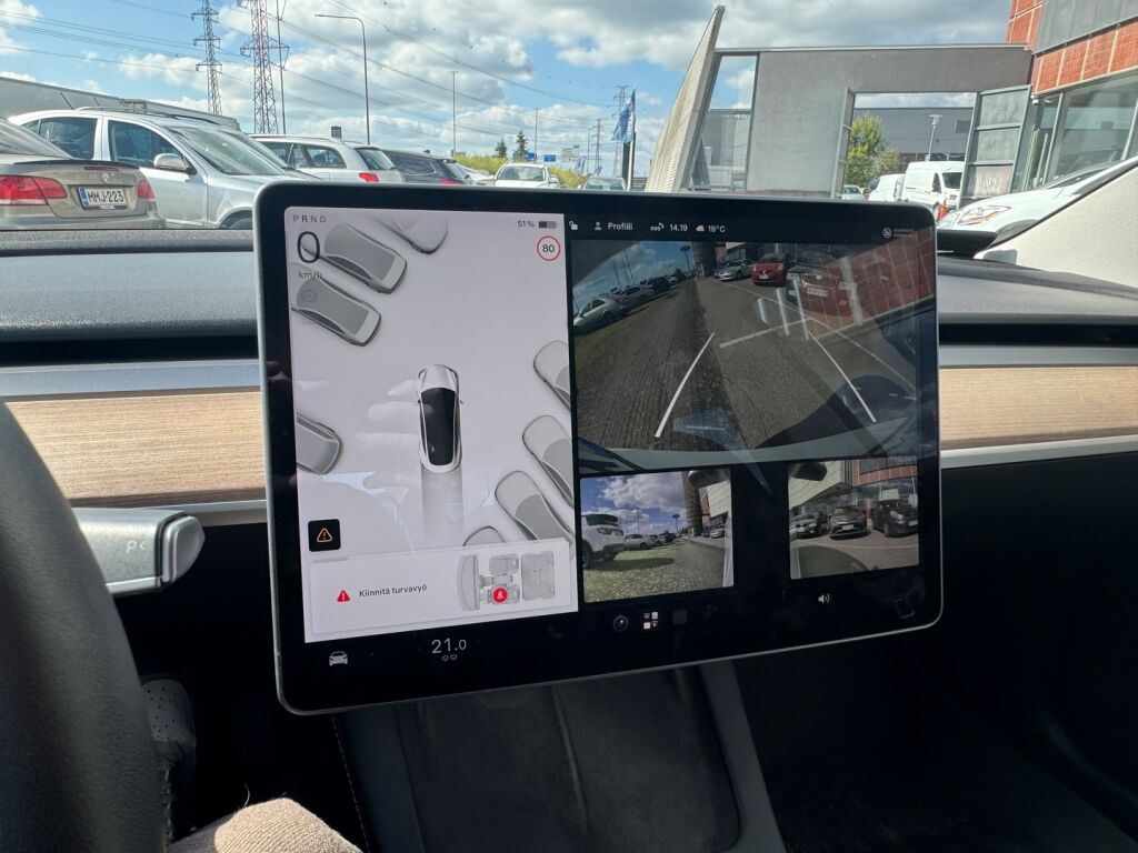 Tesla Model 3 2021 Valkoinen