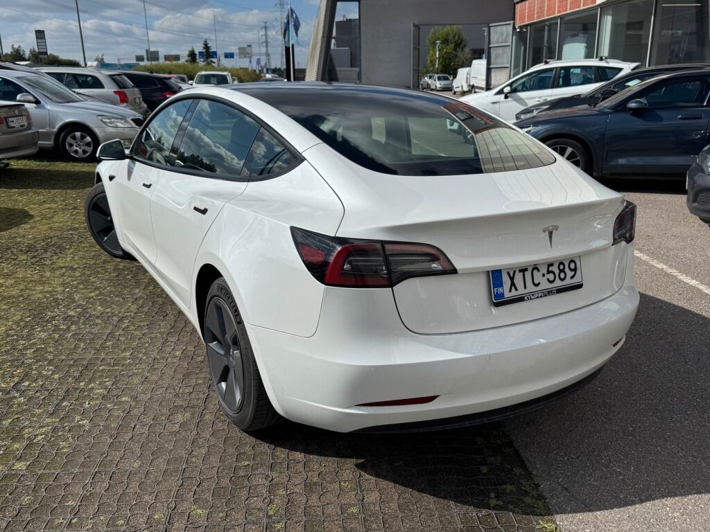Tesla Model 3 2021 Valkoinen