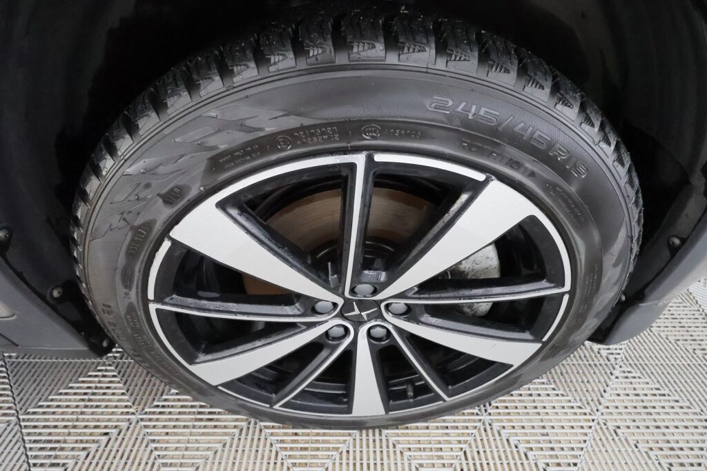 Polestar 2 2021 Harmaa