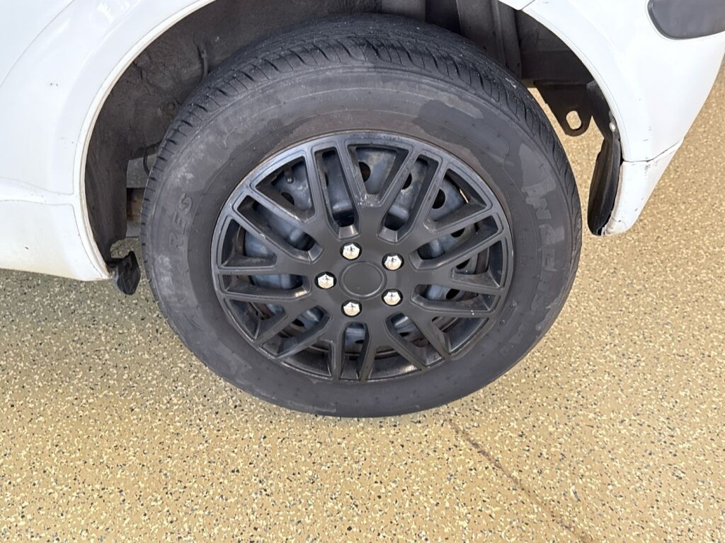 Toyota Yaris 2005 Valkoinen