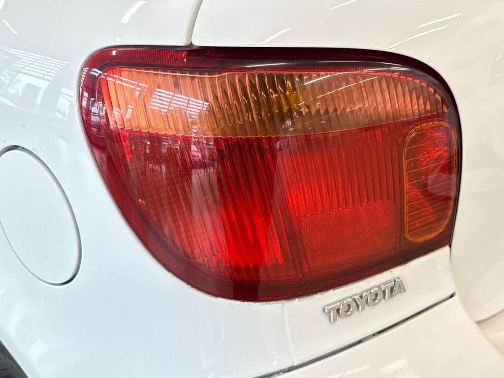 Toyota Yaris 2005 Valkoinen