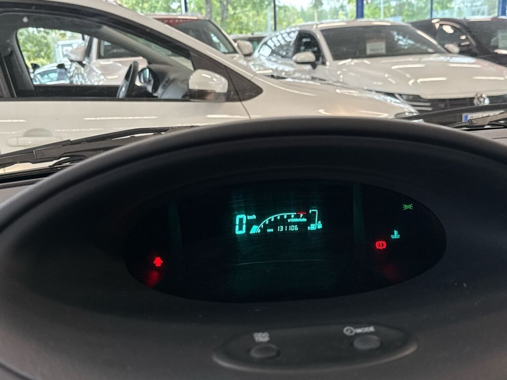 Toyota Yaris 2005 Valkoinen