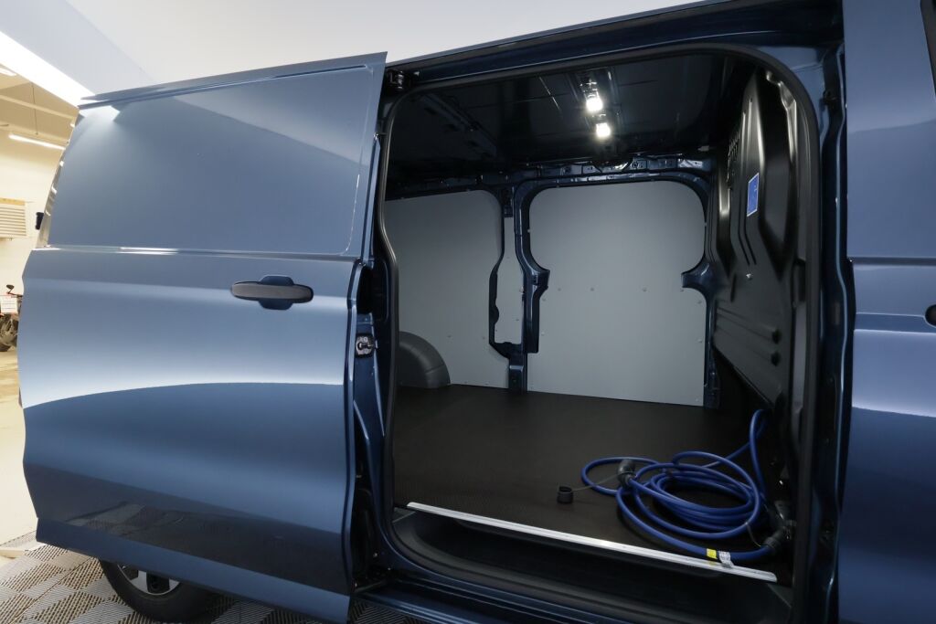 Ford Transit Custom 2025 Sininen