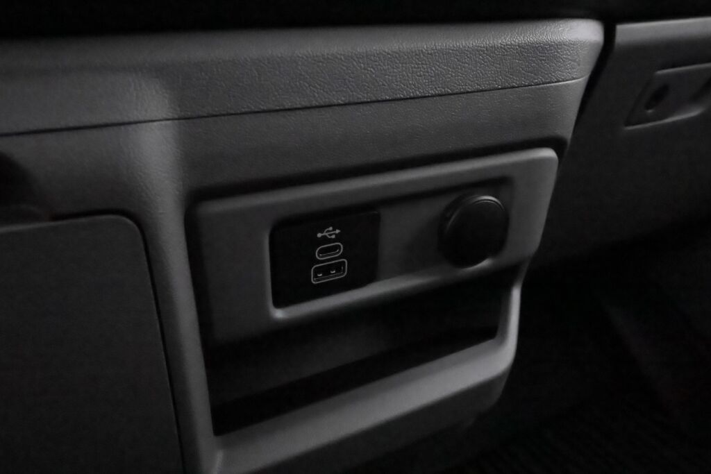 Ford Transit Custom 2025 Sininen