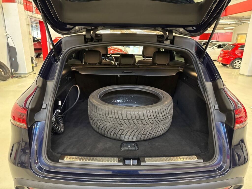 Mercedes-Benz EQC 2020 Sininen