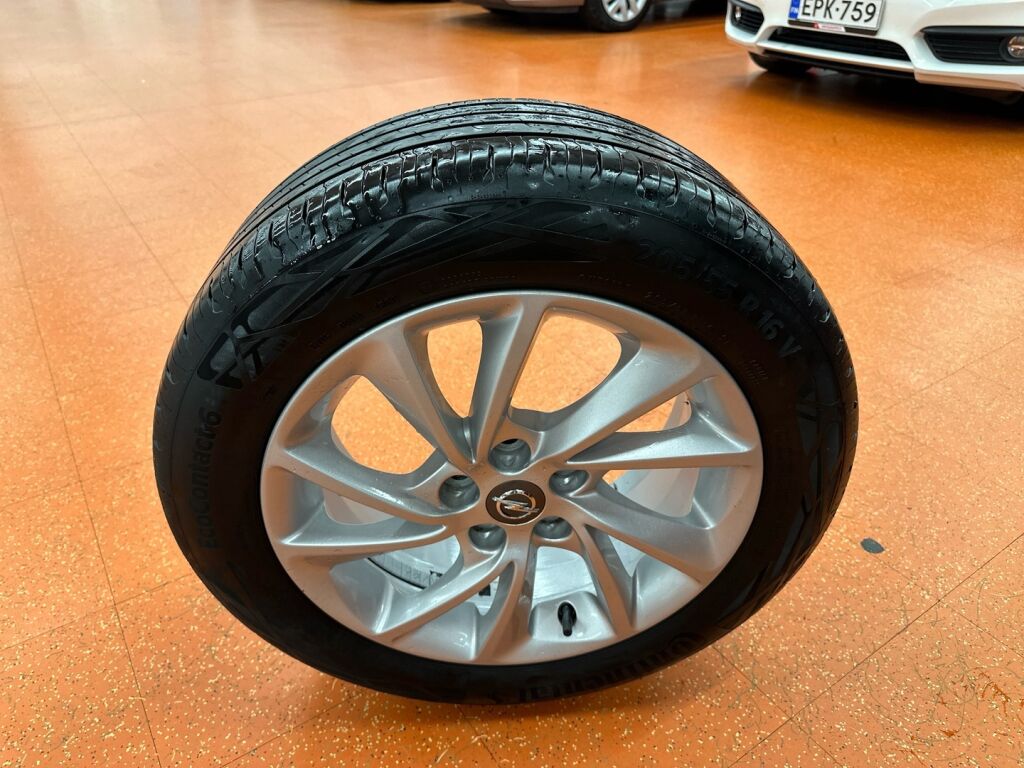 Opel Astra 2021 Punainen