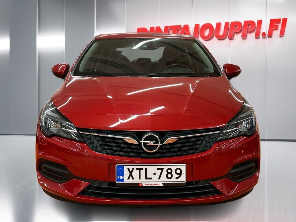 Opel Astra 2021 Punainen