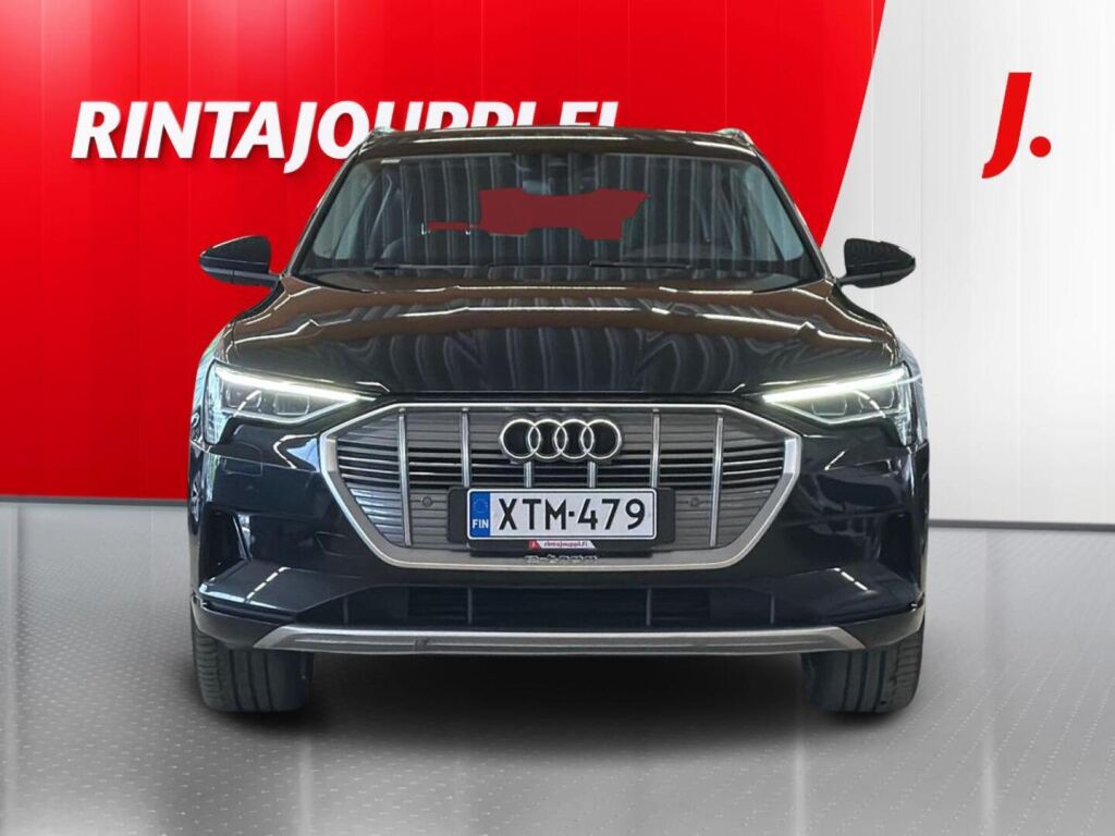 Audi e-tron 2020 Musta