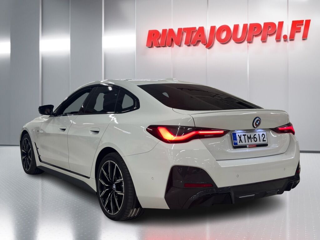 BMW i4 2023 Valkoinen