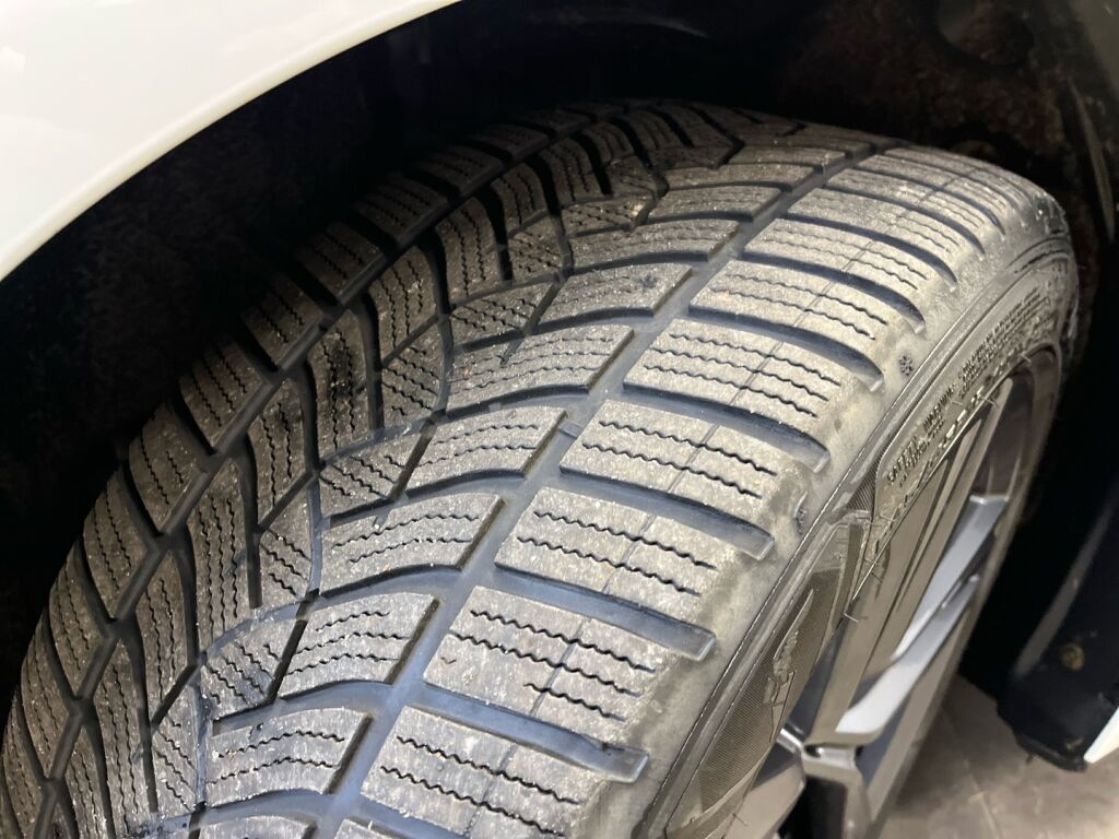 BMW i4 2023 Valkoinen