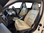 Volvo V70 2012 Valkoinen