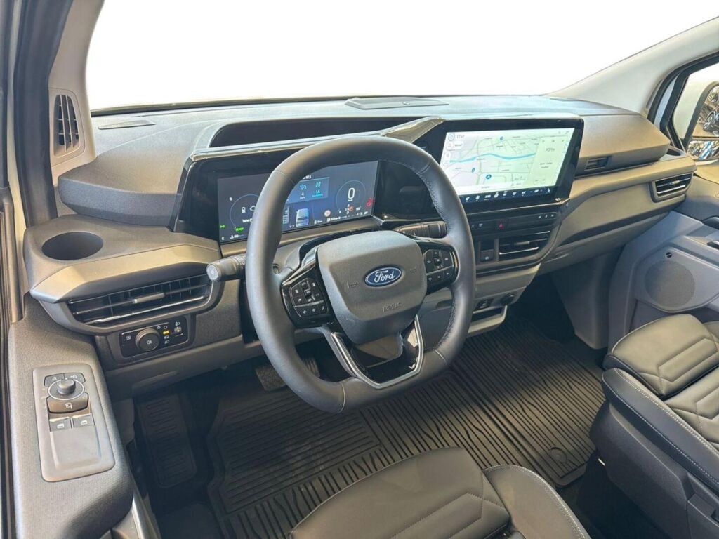 Ford Tourneo Custom 2026 Frozen White