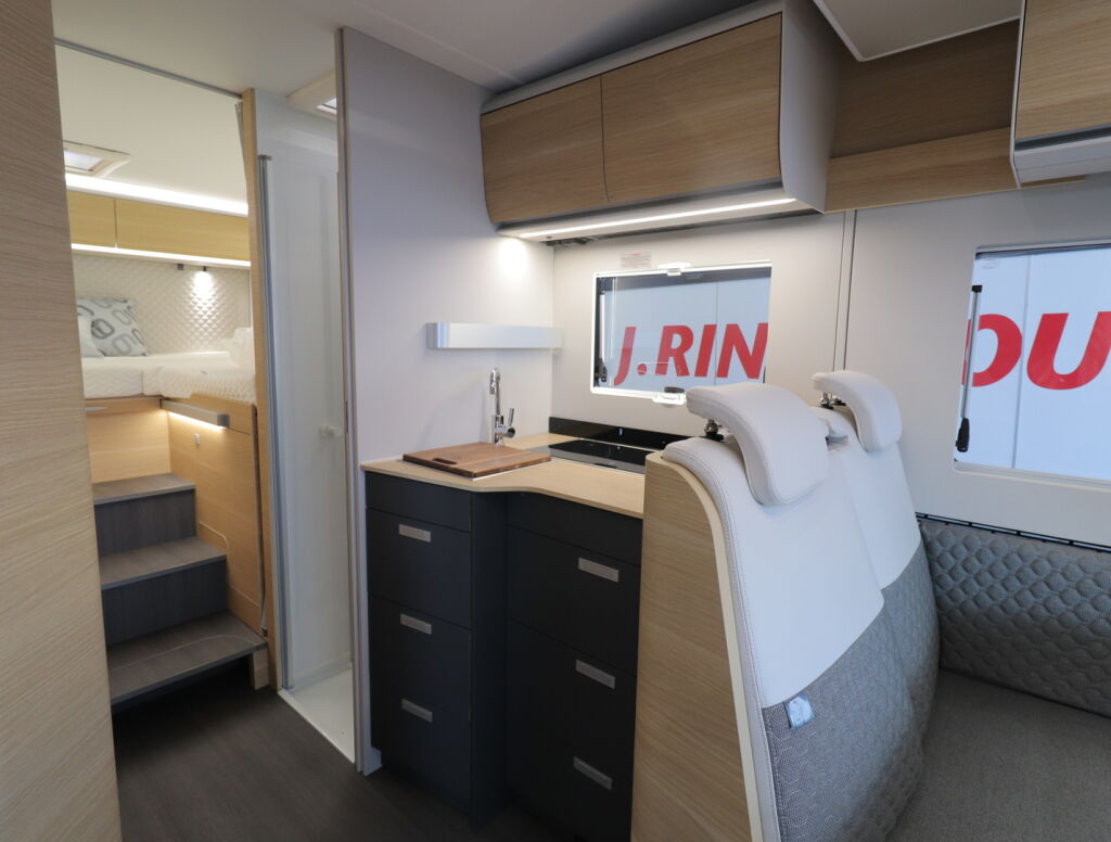 Adria Matrix 670 SL 60 Years Selection 2026 Harmaa