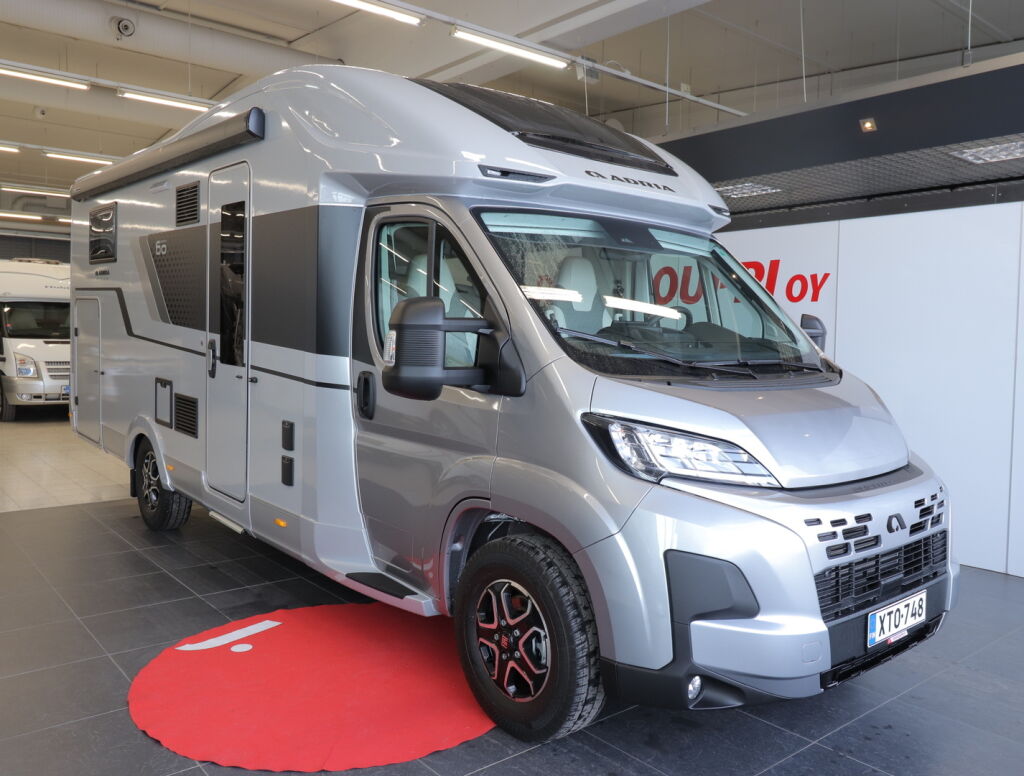Adria Matrix 670 SL 60 Years Selection 2026 Harmaa