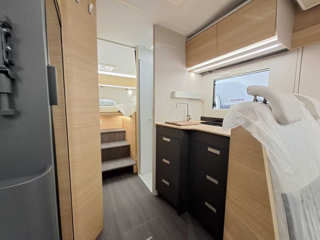 Adria Matrix 670 SL 60 Years Selection 2026 Harmaa