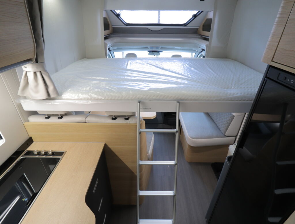 Adria Matrix 670 SL 60 Years Selection 2026 Harmaa