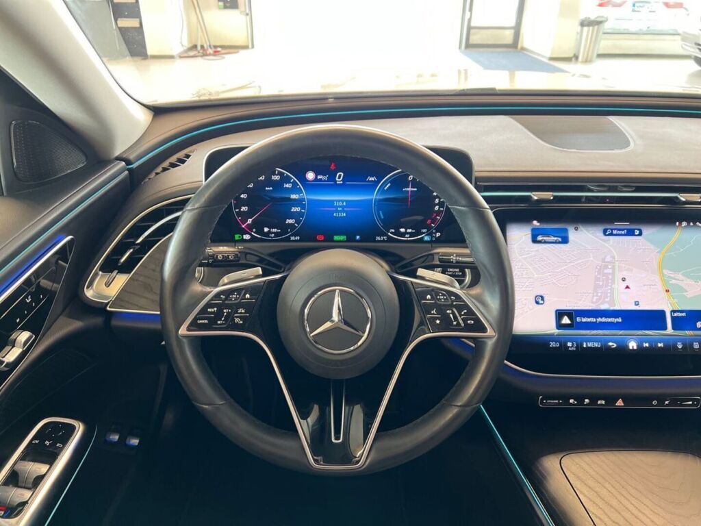 Mercedes-Benz E 2024 Valkoinen
