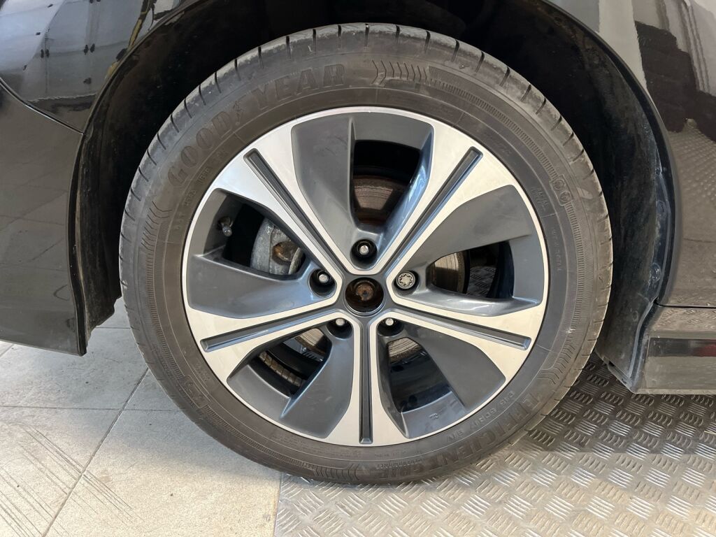 Nissan Leaf 2019 Musta