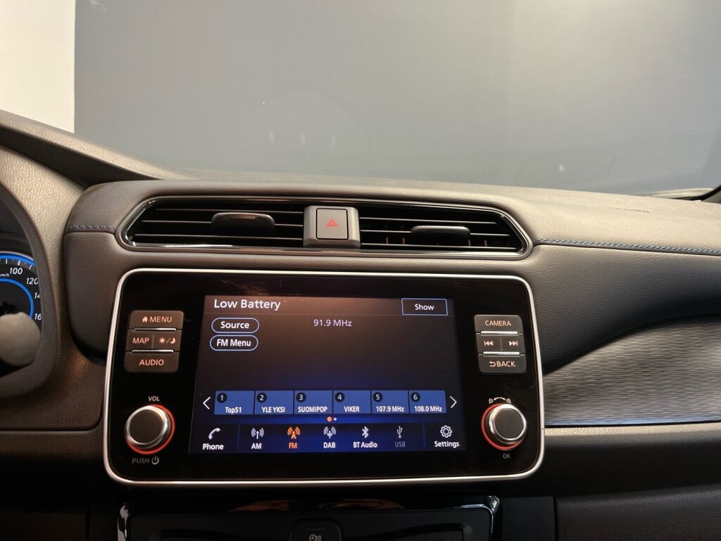 Nissan Leaf 2019 Musta