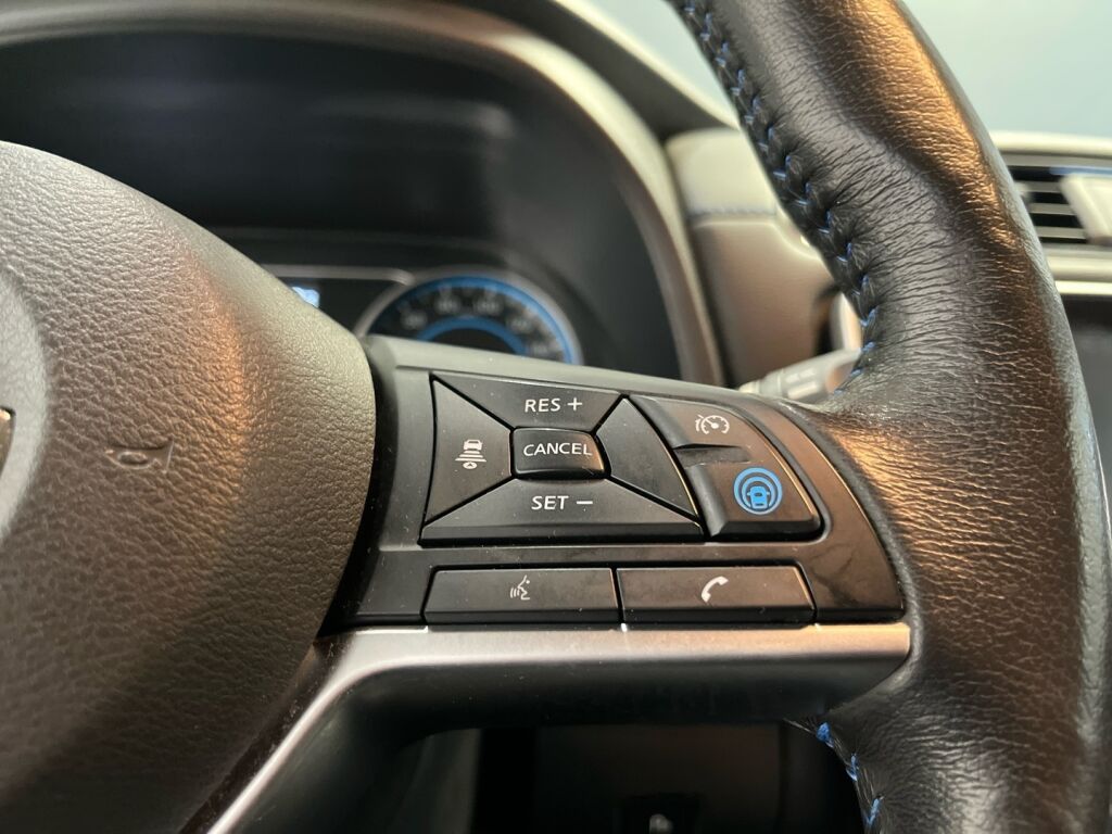 Nissan Leaf 2019 Musta