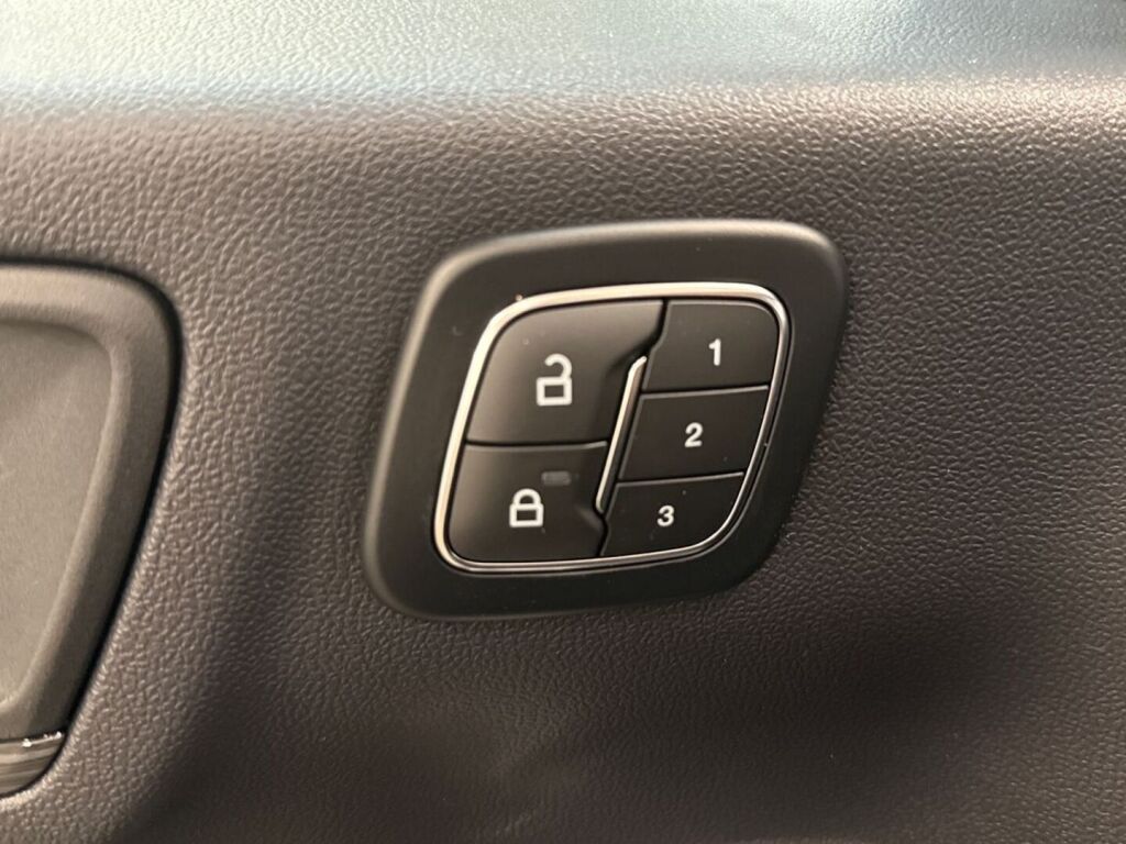 Ford Kuga 2026 Vihreä