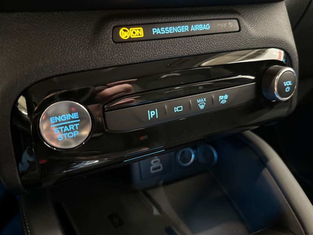 Ford Kuga 2026 Vihreä