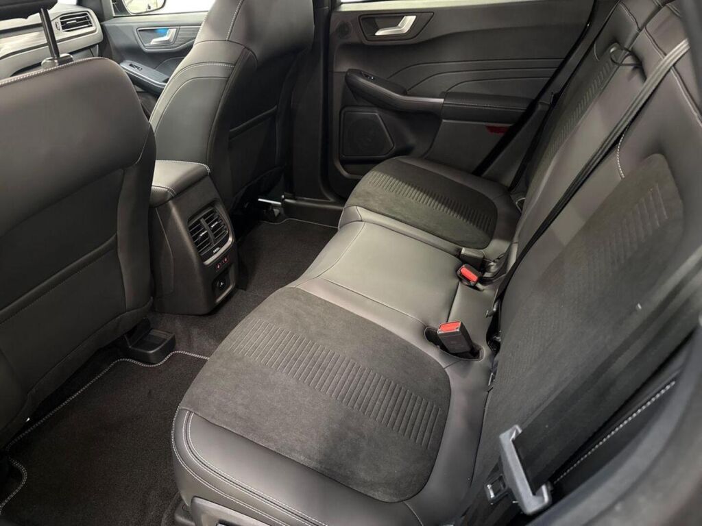 Ford Kuga 2026 Vihreä
