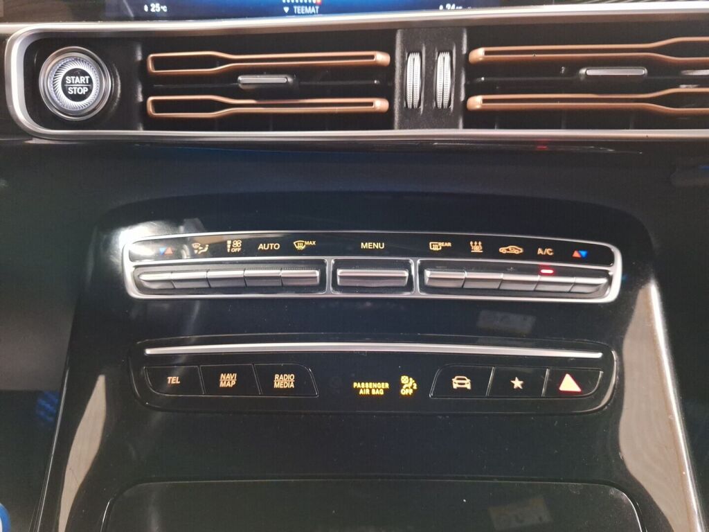 Mercedes-Benz EQC 2021 