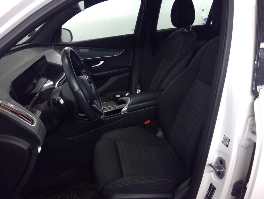 Mercedes-Benz EQC 2021 