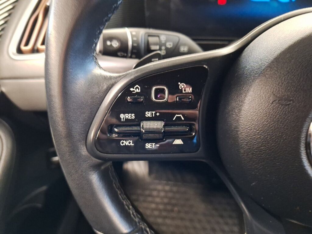 Mercedes-Benz EQC 2021 