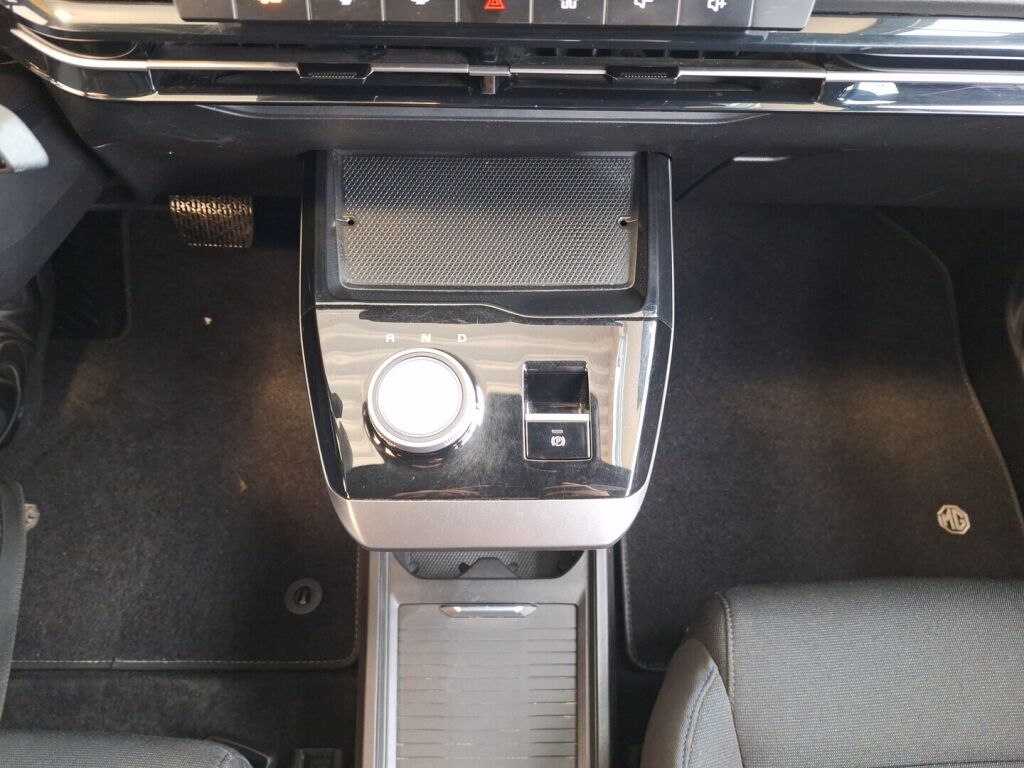 Mg MG4 2023 met. harmaa