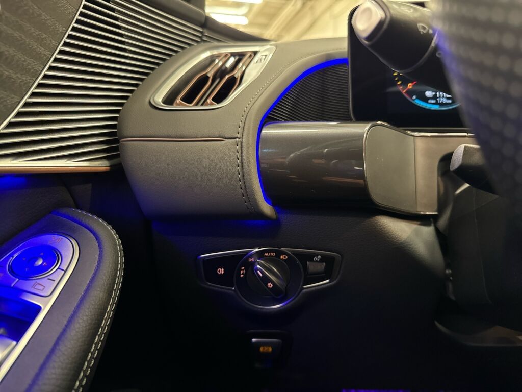 Mercedes-Benz EQC 2021 Harmaa